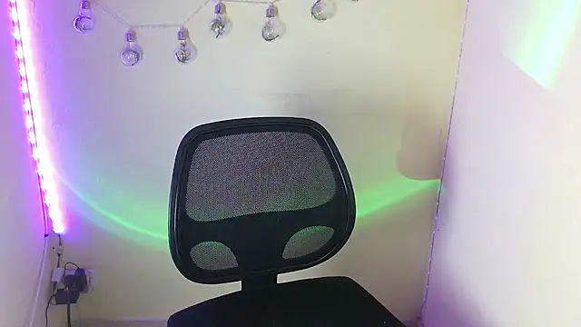 Chatroom XXX en direct de Lya1_ch