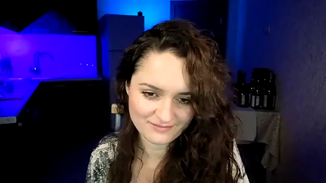 XXX chat uživo modela Cerann1