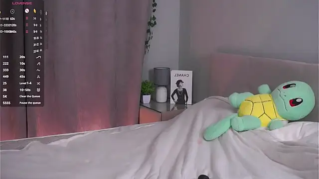 Chat +18 de SharylOrbin ao vivo