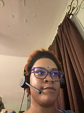 nickytheehawtie 现场XXX聊天