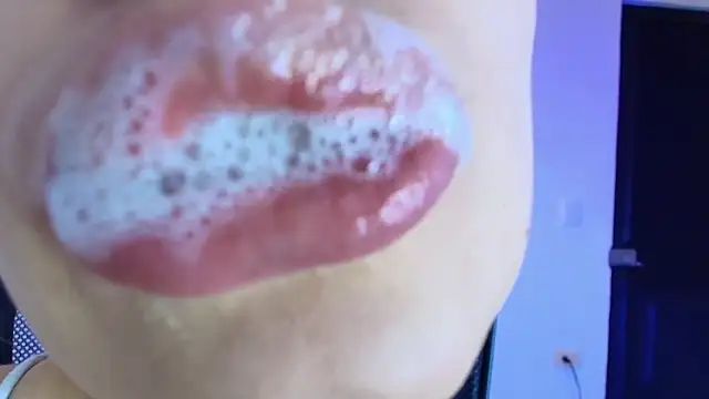 lisbet21x élő XXX-chatje