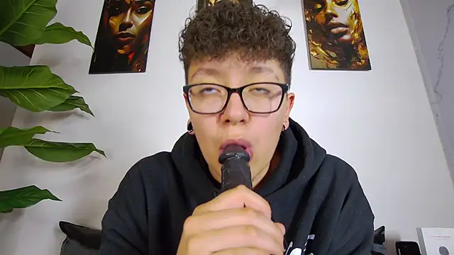 Chat +18 de alex_noa ao vivo