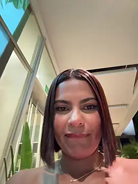 Irina_Velvett Adlı Modelin Canlı XXX Sohbeti