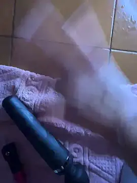 Wet-Pussycat Adlı Modelin Canlı XXX Sohbeti