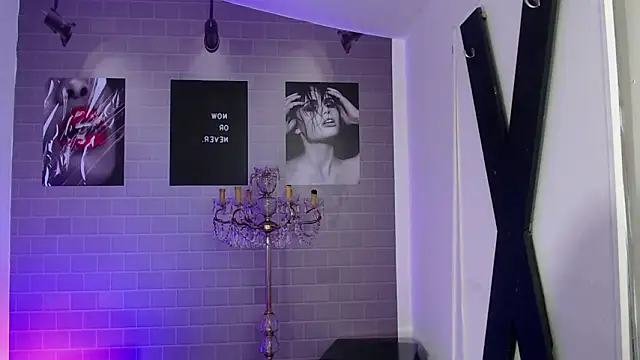 XXX chat uživo modela aleesha_cameron02