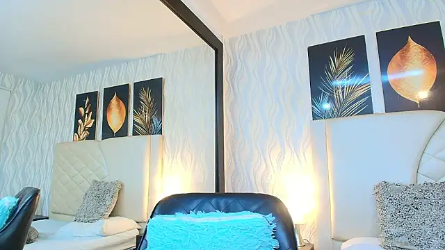 Lean_Portman élő XXX-chatje