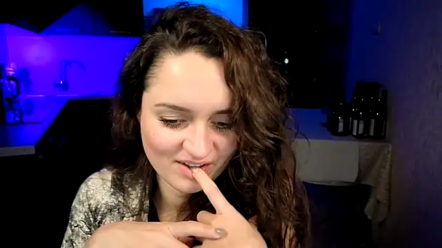 Chatroom XXX en direct de Cerann1