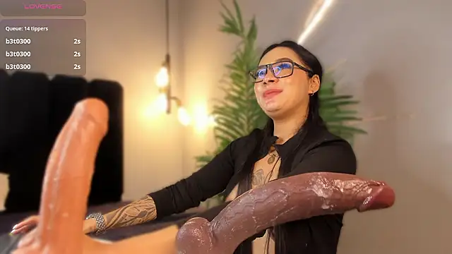 Juli_Casanova 即時 XXX 聊天