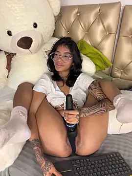 Chatroom XXX en direct de TweetiePieXXX