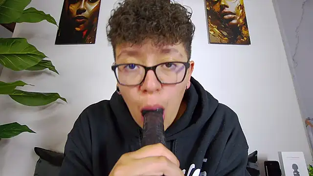 Chatroom XXX en direct de alex_noa