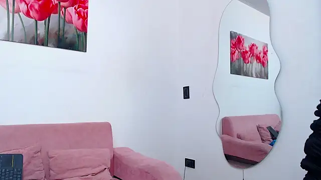 pinky_f00x: онлайн-секс-чат