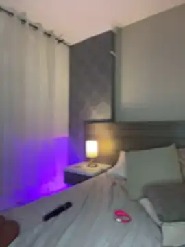 Chatroom XXX en direct de MiilaBlake