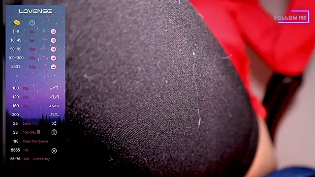 Show modela Bigfemblue na web-kameri