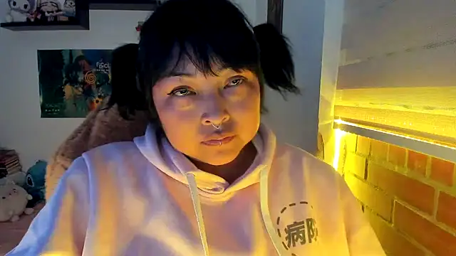 Shaddycute_n Webbikameraesitys