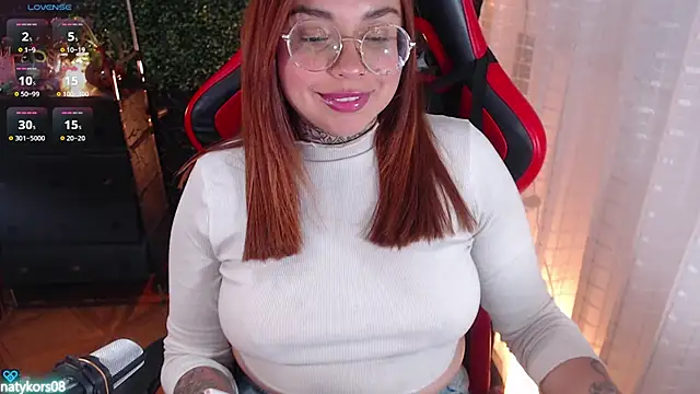 Chat +18 de natyk_m ao vivo