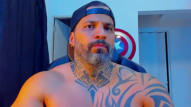 JoshRigby Chat XXX in diretta