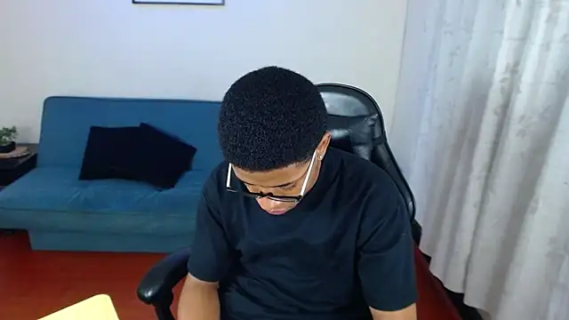 liiam3: вебкам-шоу