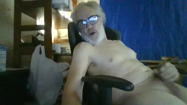 Charliebraum1974 Chat XXX in diretta