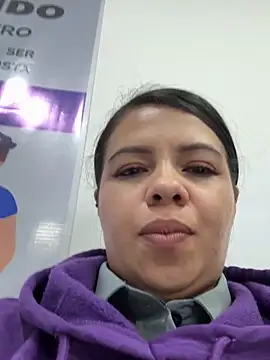 Ariana-07 Chat XXX live