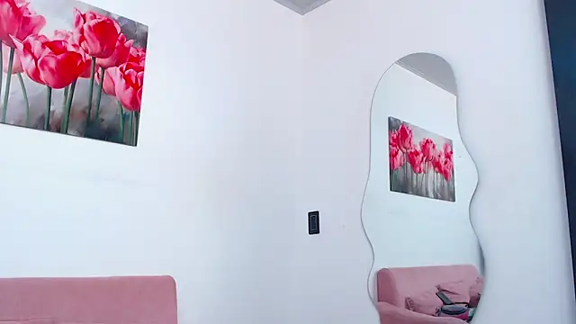 pinky_f00x live XXX chat