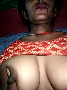 Pokazy przed kamerką – Maya_Big55A