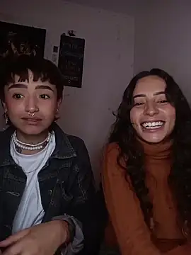 AlexxaAndRileyy Chat XXX live