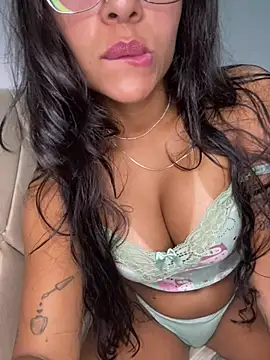 Morena1244 live XXX chat