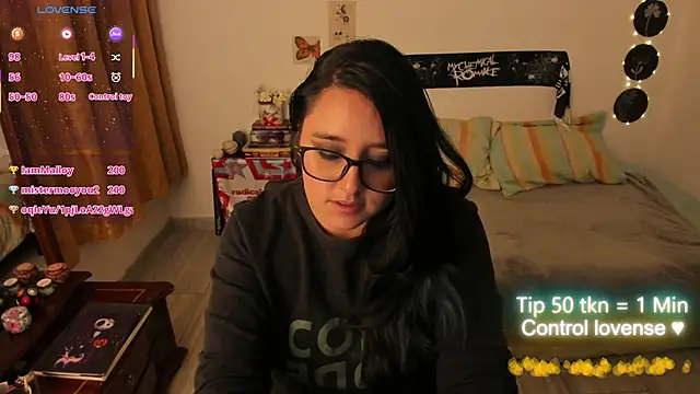 Chat XXX en directo de Cherry_blush_