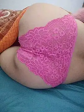 Haralushiaaa webkamerás műsora