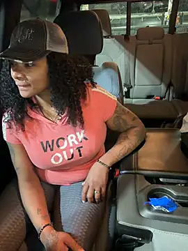 XXX chat uživo modela HaloRodeoLover2