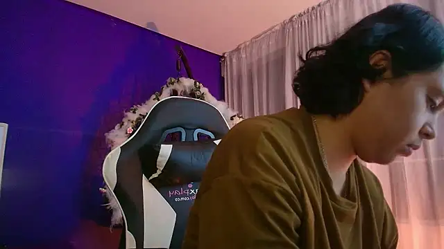 Emmapark_ Chat XXX live