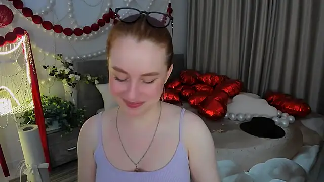 AirySilhouette Adlı Modelin Canlı XXX Sohbeti