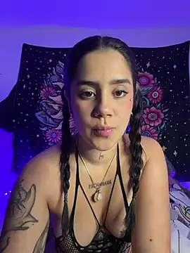 QueenNatt Live XXX-chat