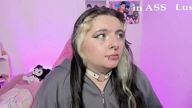 Онлайн чат XXX Sachi_Meow