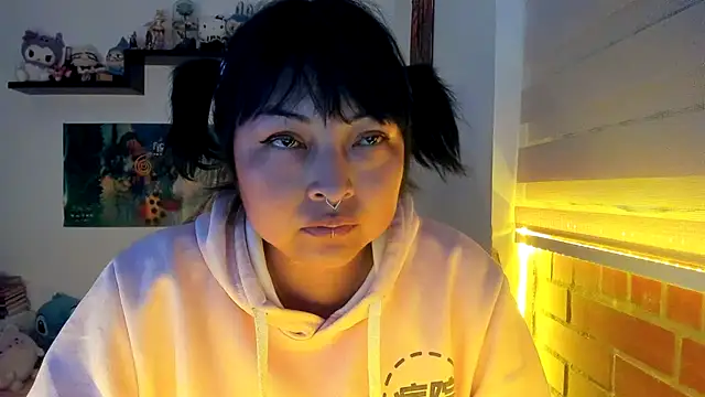 Czat XXX na żywo – Shaddycute_