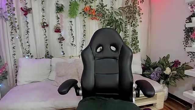 Онлайн чат XXX cata_desire