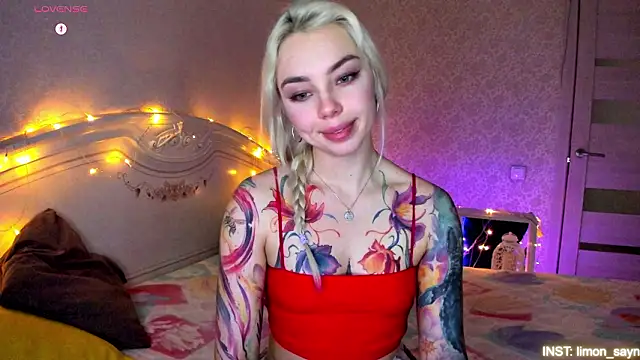 Chat +18 de LillyMoure_ ao vivo