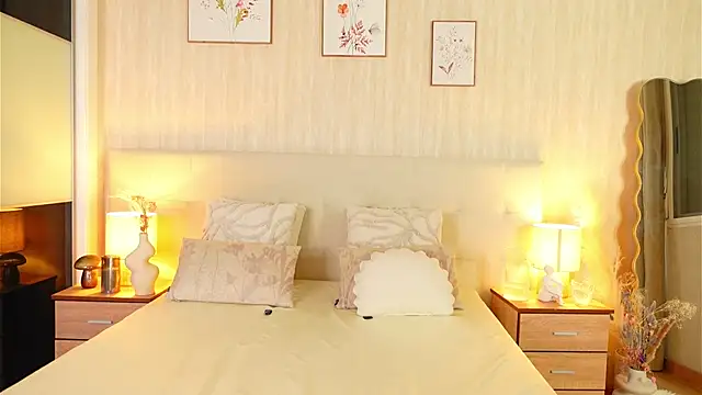 ZamphyraNightt – Naživo XXX chat