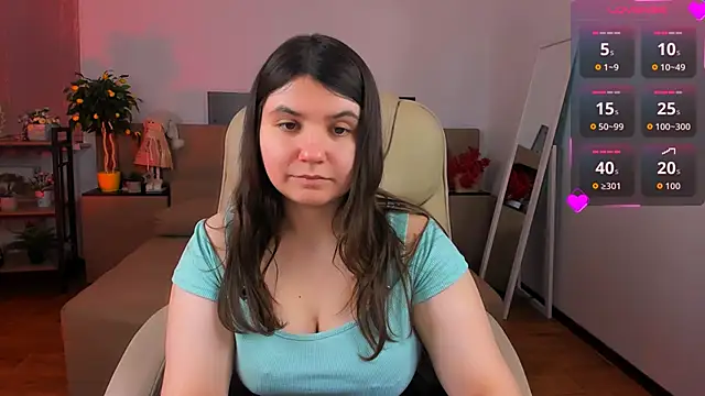 Viola__Shy élő XXX-chatje