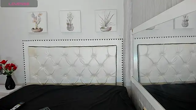 MegannBabby 即時 XXX 聊天