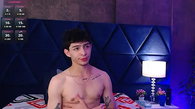 Logan_Woods élő XXX-chatje