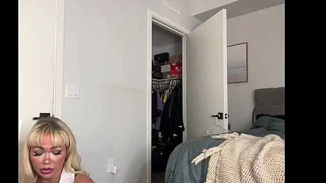 แชท XXX สดของ ElenaErickson