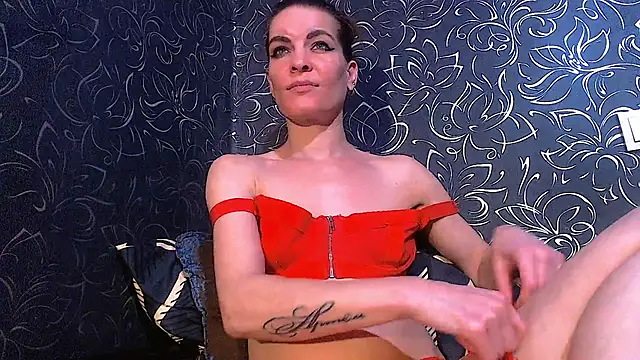 Strawberry_Milfa's Live XXX Chat