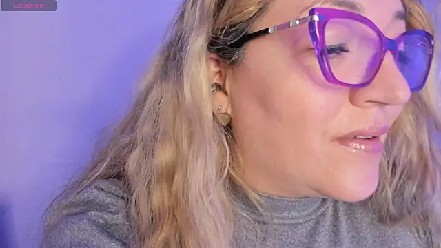 Naty_Mature_: онлайн-секс-чат