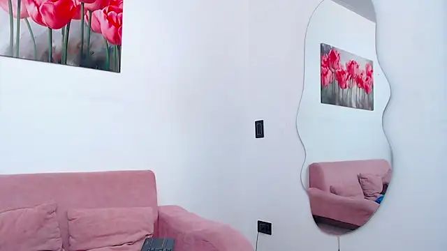 pinky_f00x Chat XXX in diretta