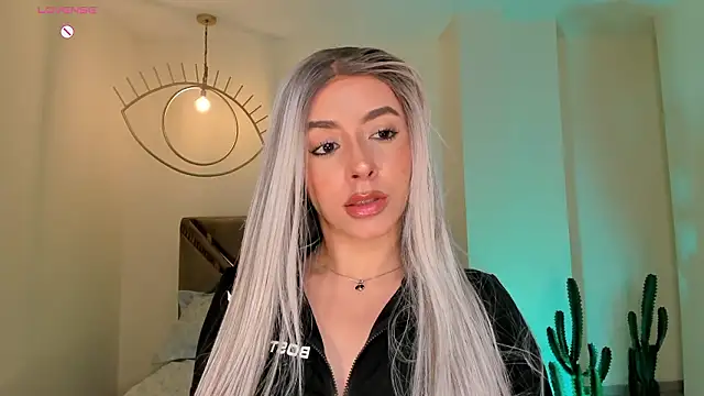 IsabellaMoreau Chat XXX in diretta