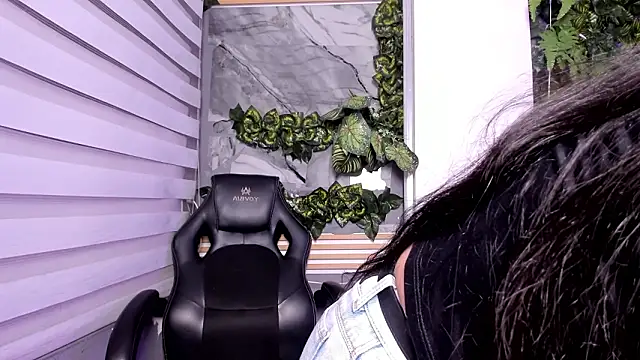 vela-kimm's Live XXX Chat