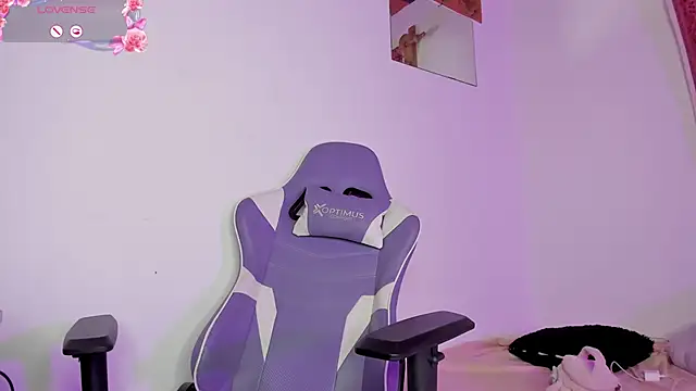 Lilithh_Kuro: онлайн-секс-чат