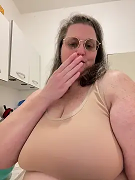 Chatroom XXX en direct de bea_french_curvy