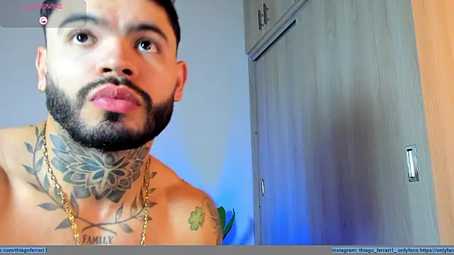 thiago_ferrari_ – Live XXX-chat